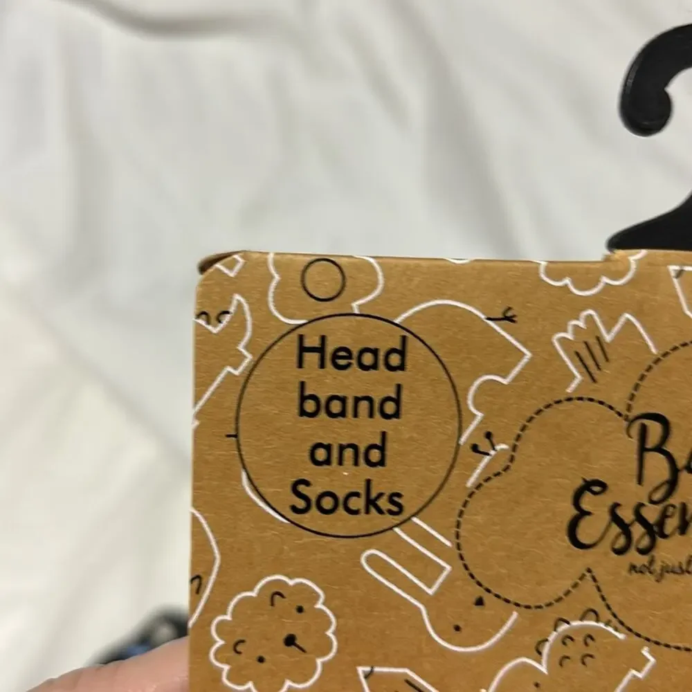 Baby Essentials 0-6 Christmas bow bootie socks headband My First Christmas NWT